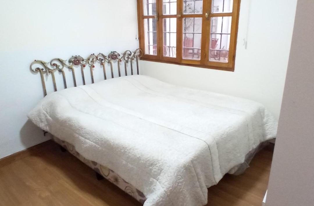Hostel Casteleyhost ميندوزا المظهر الخارجي الصورة