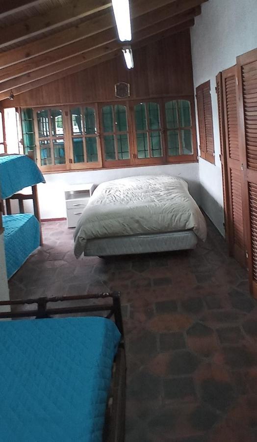 Hostel Casteleyhost ميندوزا المظهر الخارجي الصورة