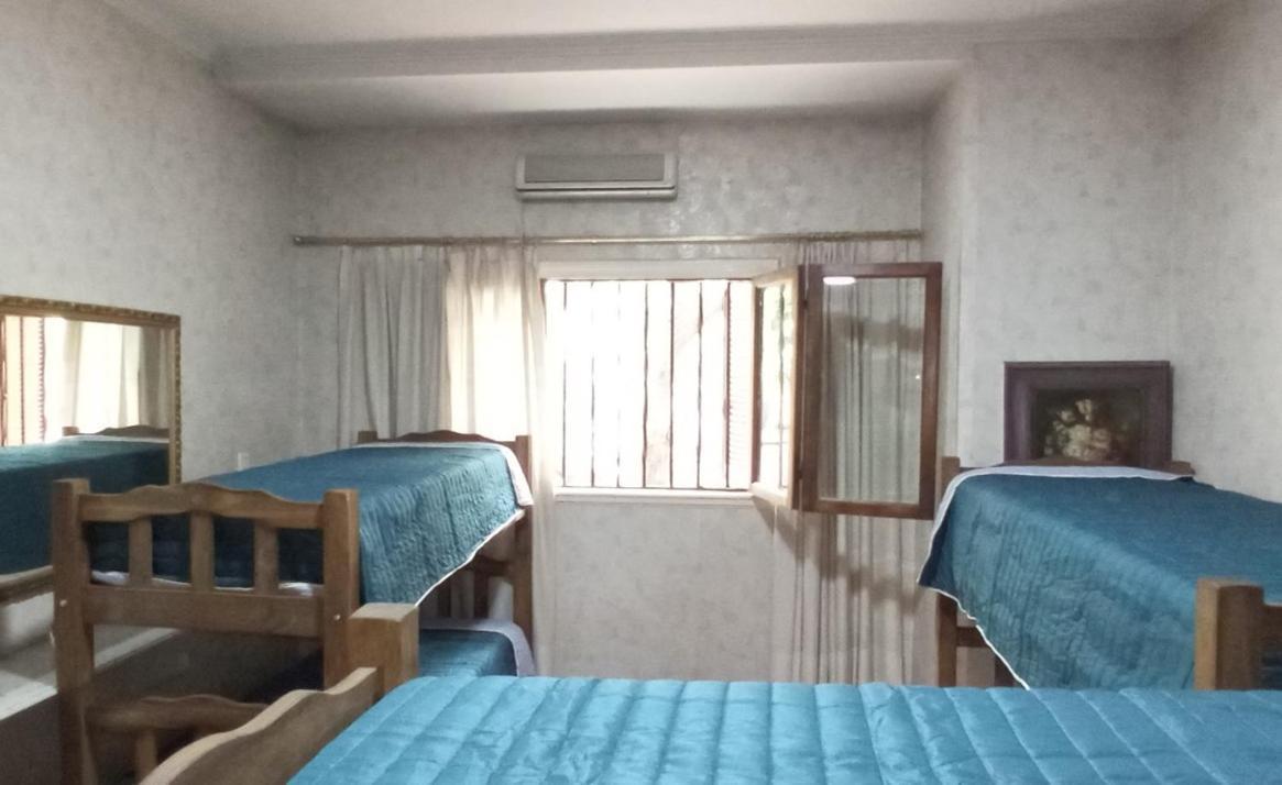 Hostel Casteleyhost ميندوزا المظهر الخارجي الصورة